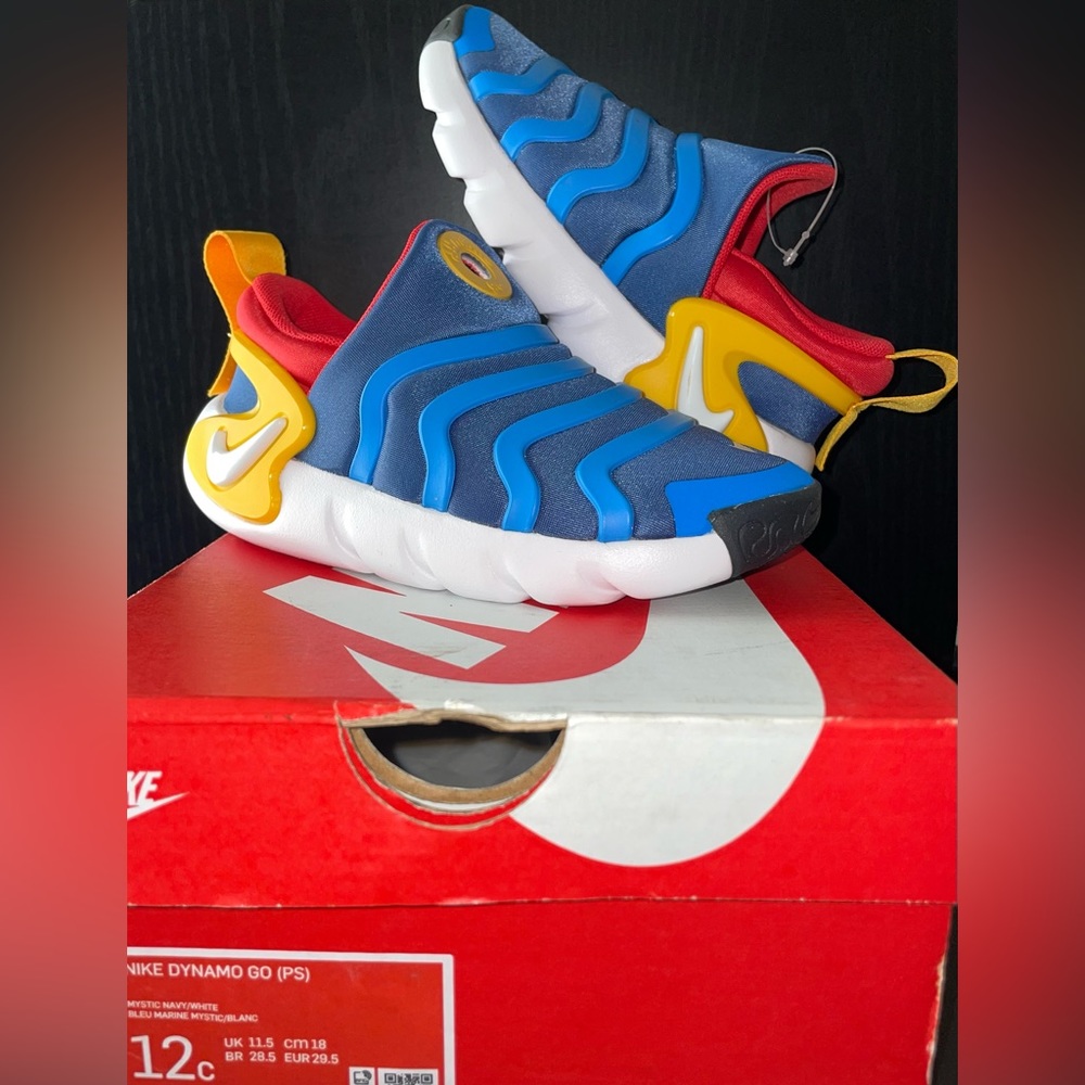 Never worn! Nike Dynamo Go slip on for Little Kids size 12.